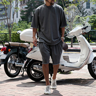 Zweiteiler für Herren - Stillvolles Sommer Set mit T-Shirt und Sweat Shorts
