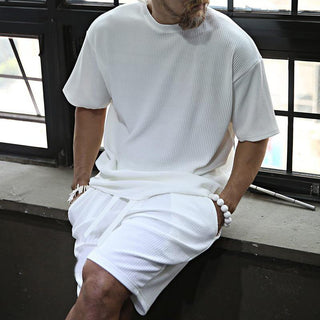 Zweiteiler für Herren - Stilvolles Geripptes Sommer Set mit T-Shirt und Sweat Short