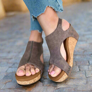 Sandaletten für Damen - Stilvolle Keilsandalen mit Fußbett für Sommer