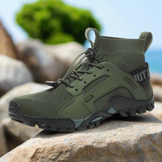 Green Outdoor hiking boots for men with ankle protection