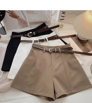 Kurze Hose - Schicke A-Linie Damen-Shorts mit Gürtel