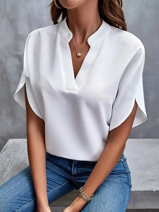 Weiches und raffiniertes Shirt mit V-Ausschnitt