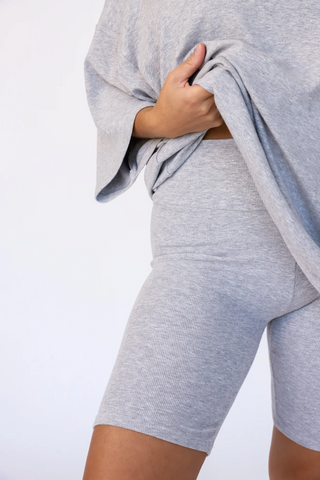 Zweiteiler für Damen - Bequemes Sommerset mit T-Shirt & Sweatshorts